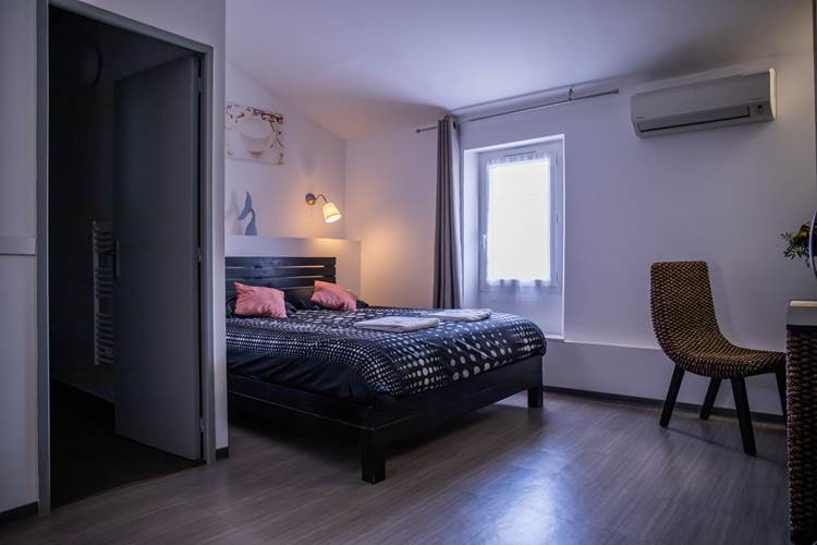 Chambre 3 - Lit