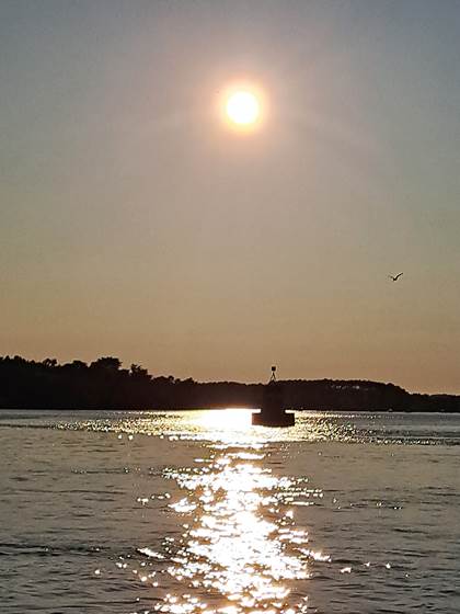 Merzen croisière privative golfe du morbihan croièrere golfe au crépuscule coucher de soleil sur le Golfe du Morbihan