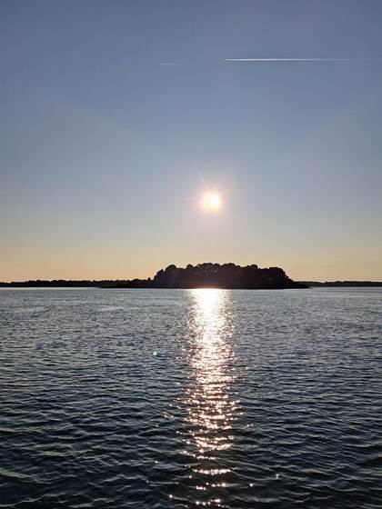 Merzen croisière privative golfe du morbihan croièrere golfe au crépuscule coucher de soleil sur le Golfe du Morbihan9