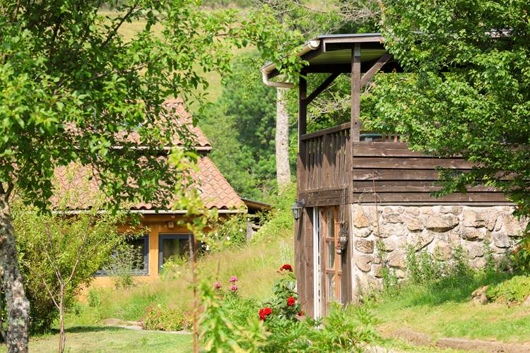 Terrasse couverte avec notre maison derrière