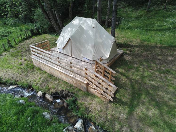 Pré des aux - tentes aménagées - Espace de pleine nature kabaneko.