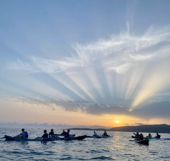 Abbartello canoe de mer kayak Corse coucher de soleil