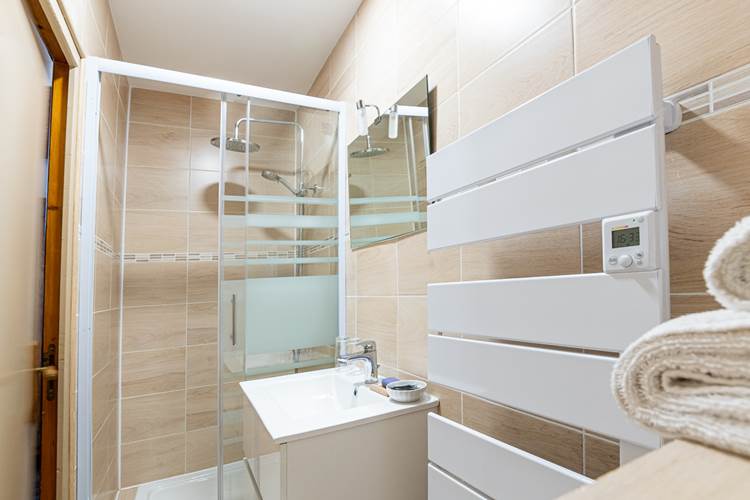 FermedelaRecette-ChambreEte-Salle d eau