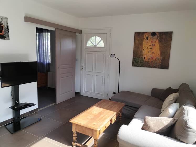 salon 1 gîte tournesols ombre bleue du figuier gîtes et chambres d'hôtes avec piscine ardèche