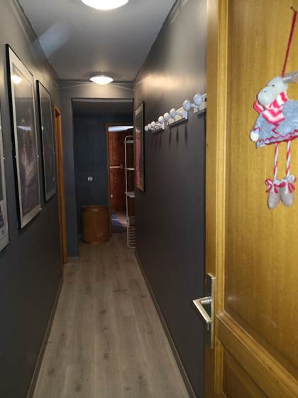 COULOIR DESSERVANT LES SDB ET WC