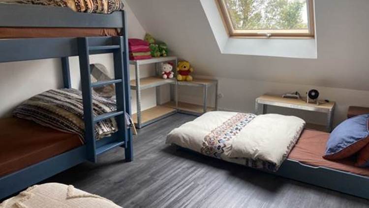 Plage de Beau Rivage à Caurel, à deux pas de la maison – baignade et détente au lac de Guerlédan