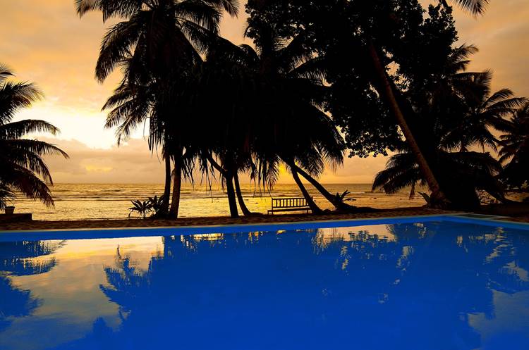 villa eulophellia-coucher soleil- piscine-les villas de Sainte Marie-Madagascar