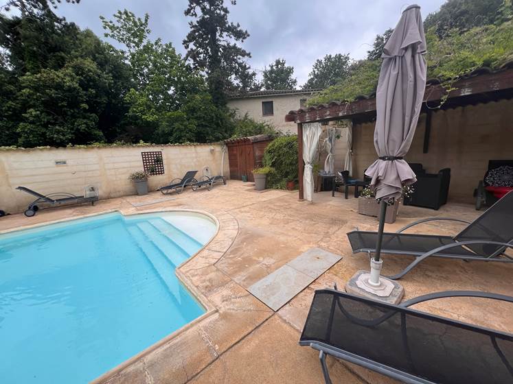 Piscine cote marches