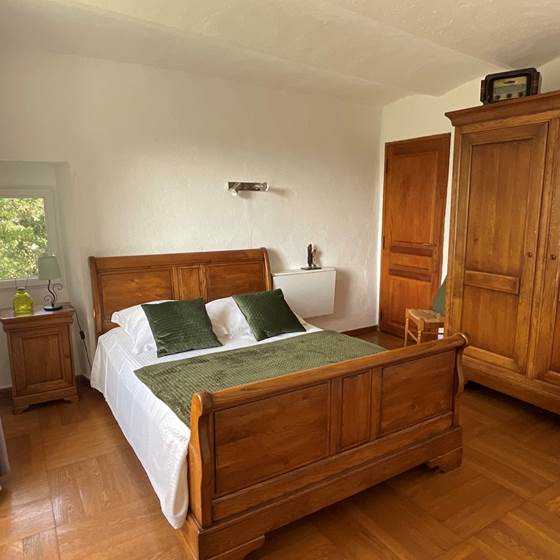 chambre parentale 5 suite amande ombre bleue du figuier gîtes et chambres d'hôtes avec piscine ardèche.resized