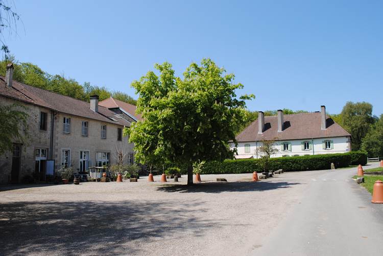 Le gite et sa terrasse