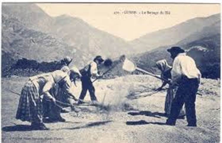 Abbartello kayak Corse cultura d'ieri a oggi