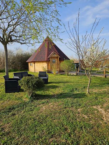 Logement insolite sancerre, Chambres d'hôtes piscine  Chambres d'hôtes Sancerre