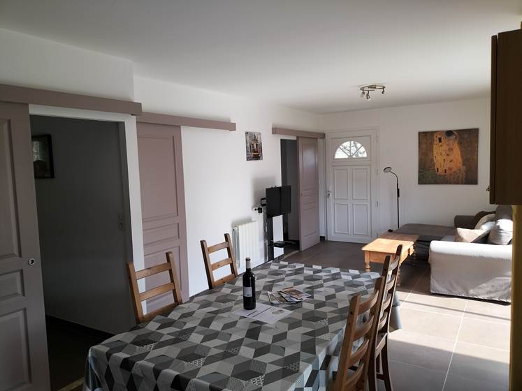 séjour 1 gîte tournesols ombre bleue du figuier gîtes et chambres d'hôtes avec piscine ardèche