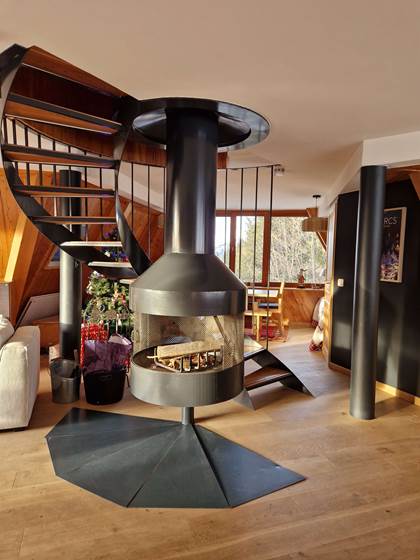 CHEMINEE CENTRALE PARTIE COMMUNE