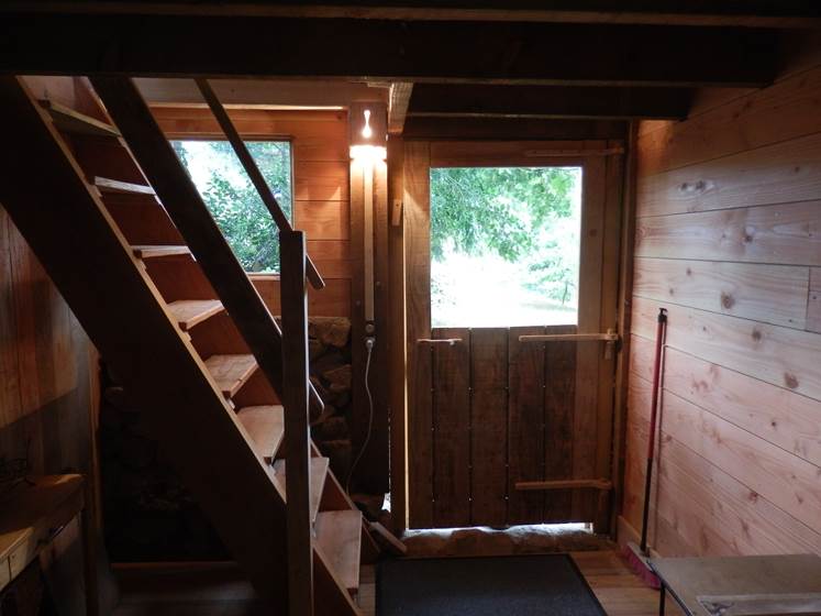 cabane ecolodge - accès escalier meunier