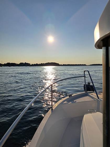 Merzen croisière privative golfe du morbihan croièrere golfe au crépuscule coucher de soleil sur le Golfe du Morbihan7