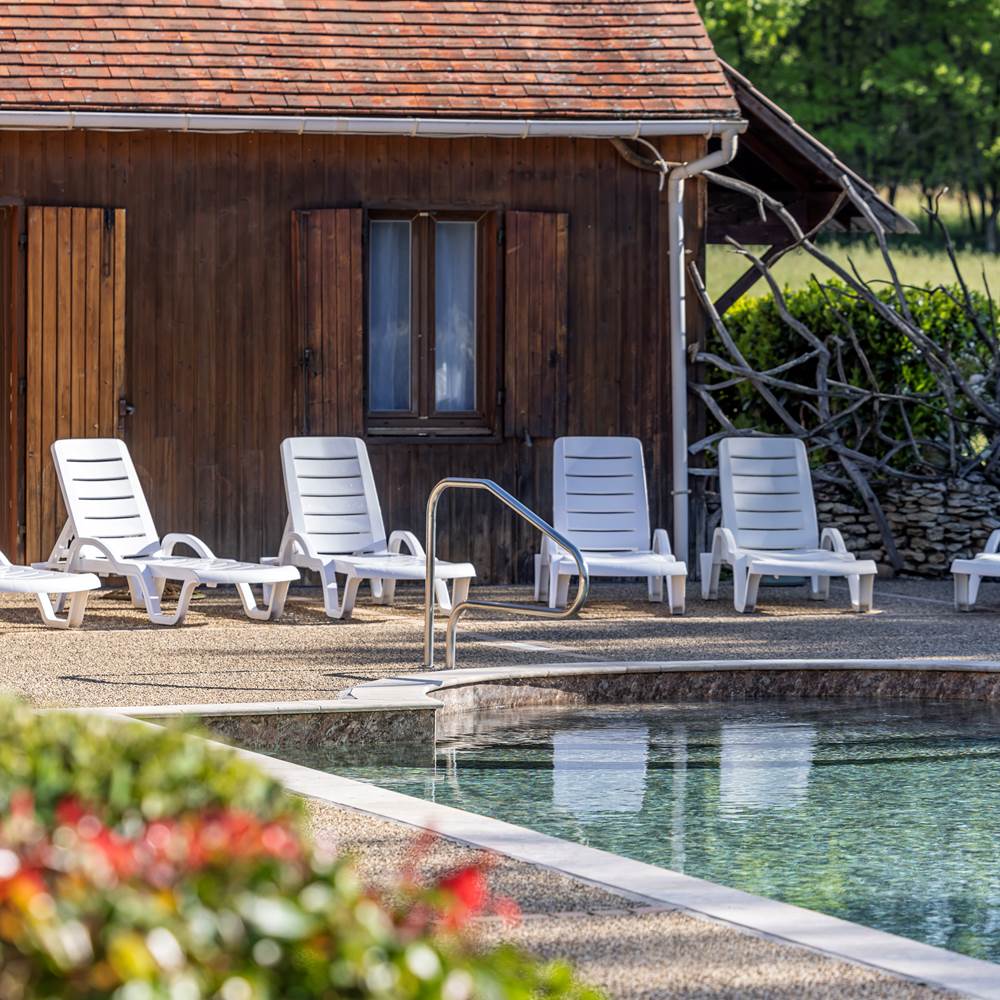 Piscine commune pour des vacances réussies-presta
