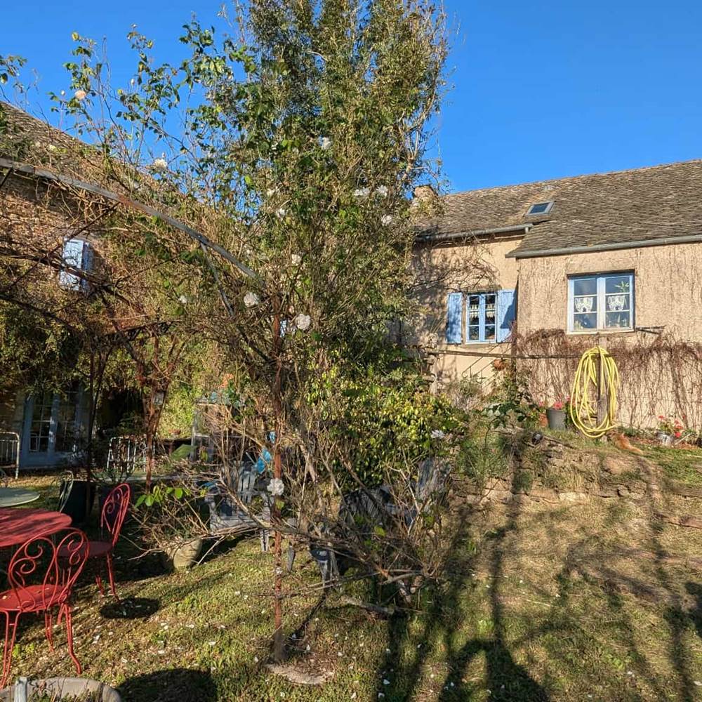 corps-ferme-maison-hotes-saisonnee-chambres-gites-aveyron.jpg-gallery