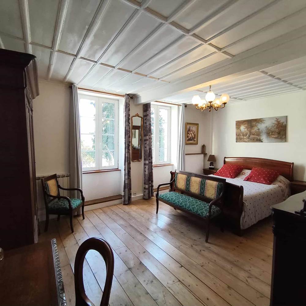 76e280f6-553a-4ca3-9b97-d510e62d1260-gallery