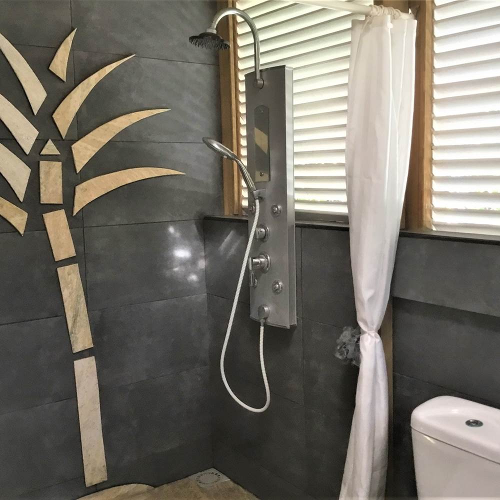 15 VLT Ravenale Douche-presta