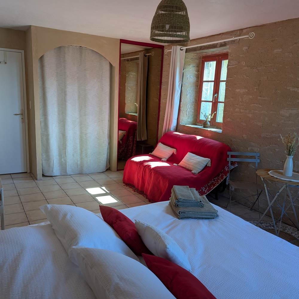 chambre-champetre-pierre-tadelakt-chambre-double-centres-aveyron-presta