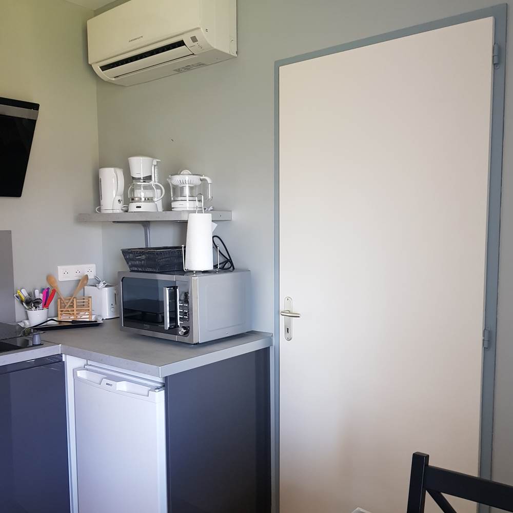 Porte donnant accès à une autre chambre pour devenir un T3-presta