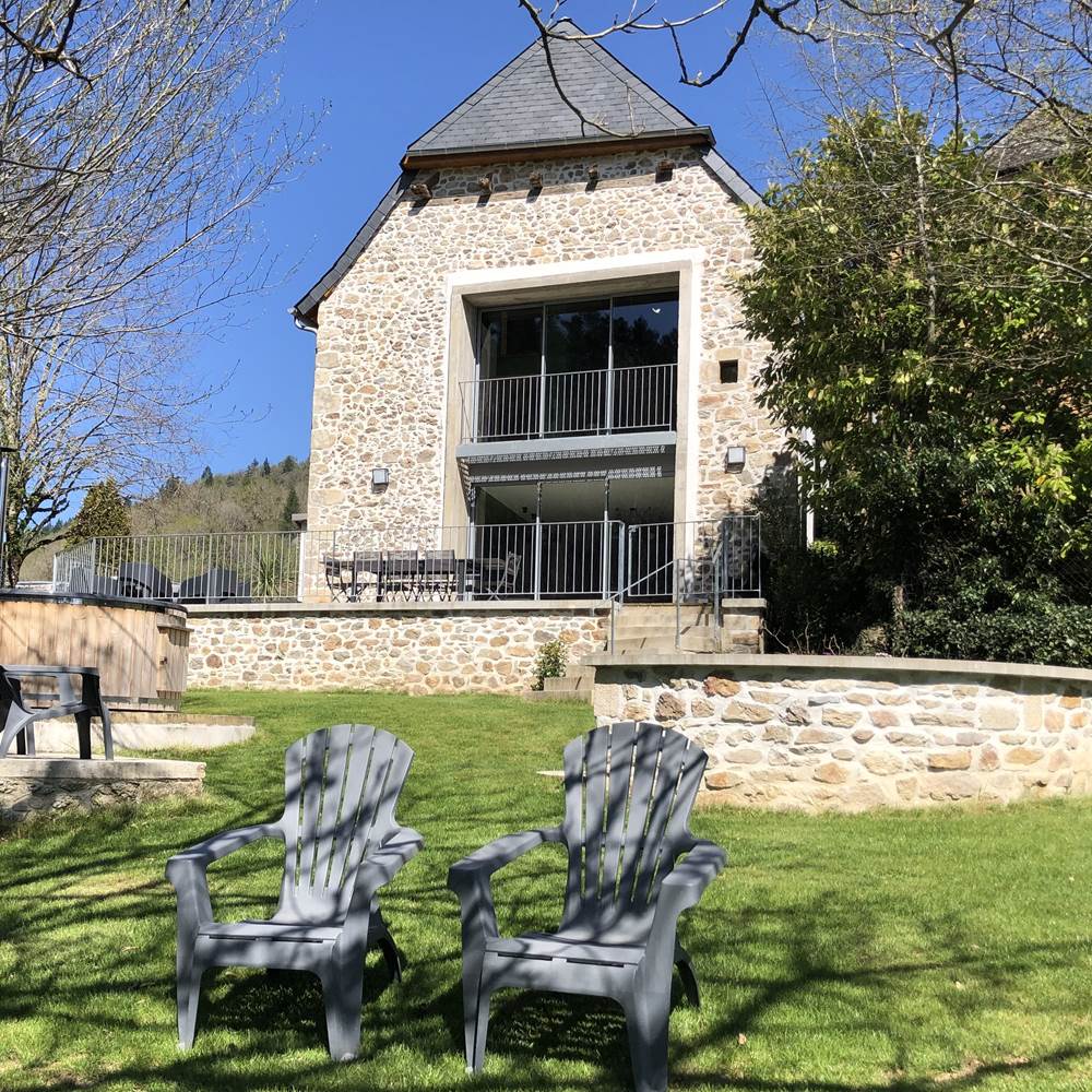 Gîte Val Souvigne_Bain nordique et Braséro_Printemps_3-presta