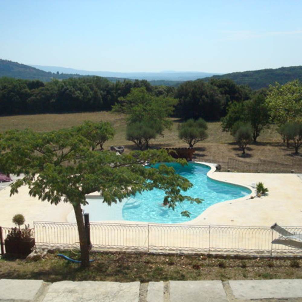 Piscine vu de la Terrasse-presta