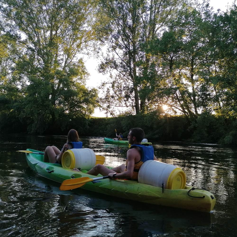#canoevezere #randocanoe #lascauxcanoe #thonac #vezere #randoperigord-presta