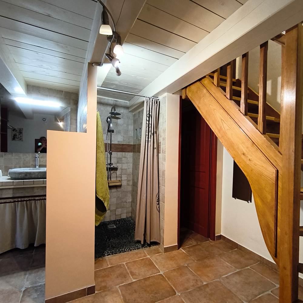 Salle de bains chambre de L Esquirol-presta