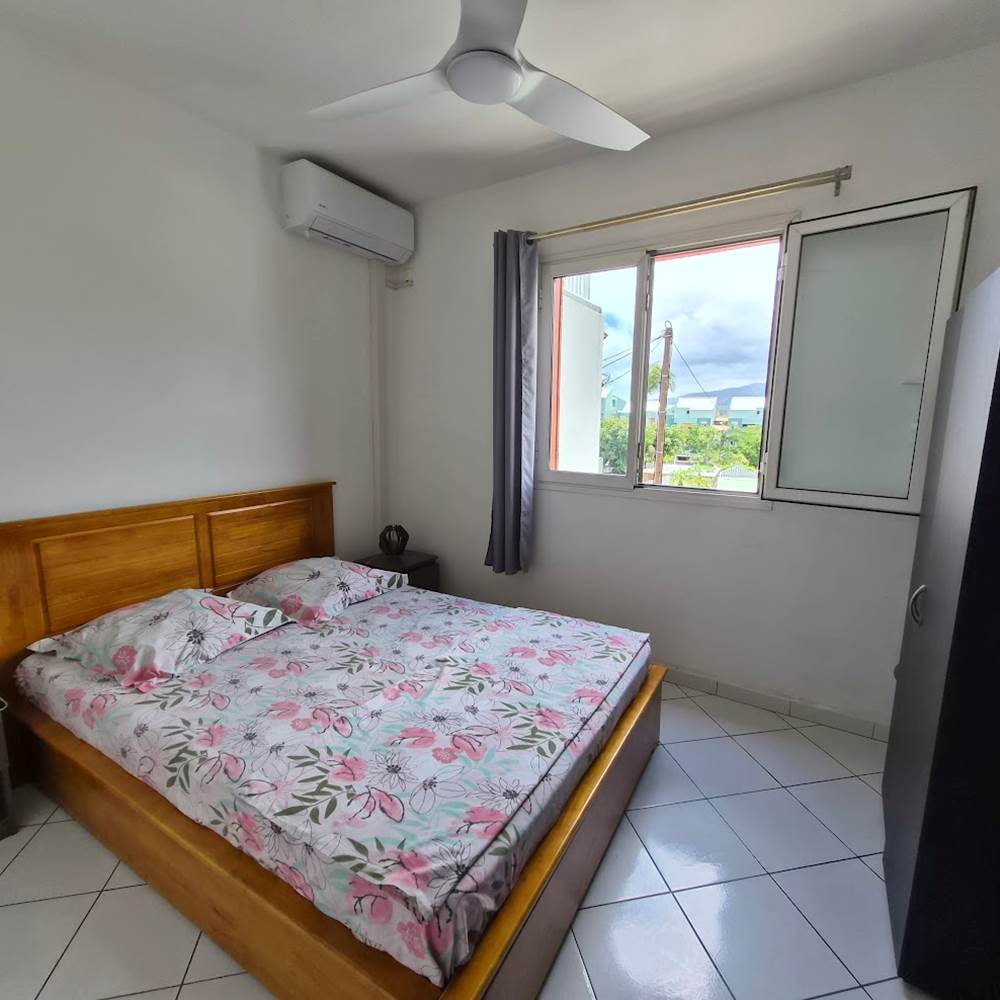 T2 Escale Sudiste , climatiseur, chambre