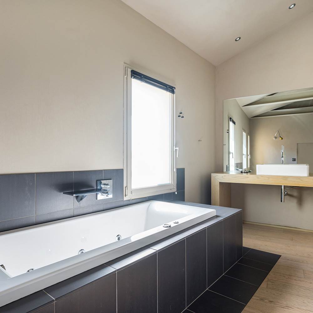 Loge de Mer - Lodge Urbain a Perpignan - Suite Junior - Bains a remous-presta
