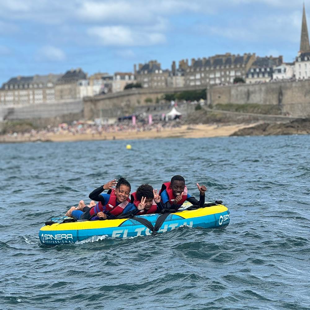 Bouée tractée Saint-Malo-presta