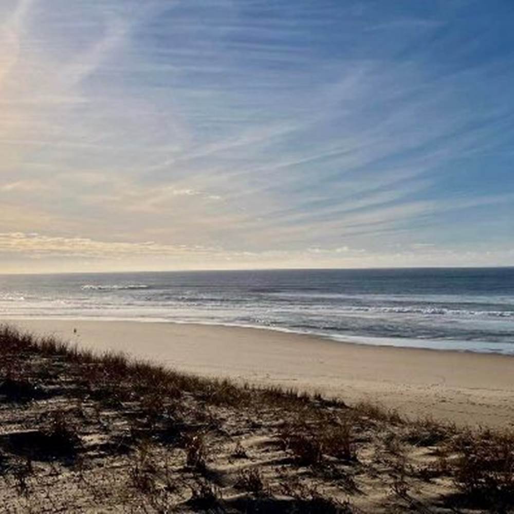 plage-cap-ferret-coucher-de-soleil-romantique-couple-vacances.jpg-gallery
