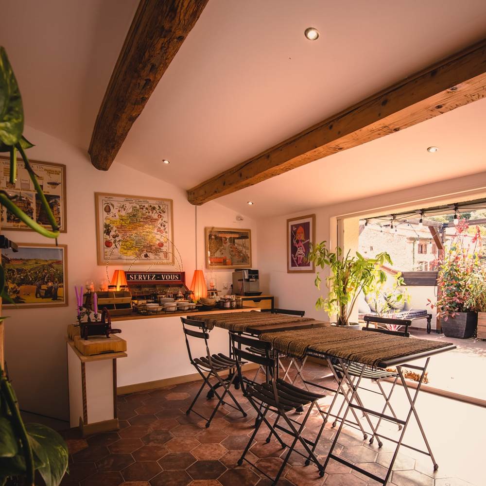 cuisine des hôtes et terrasse-gallery