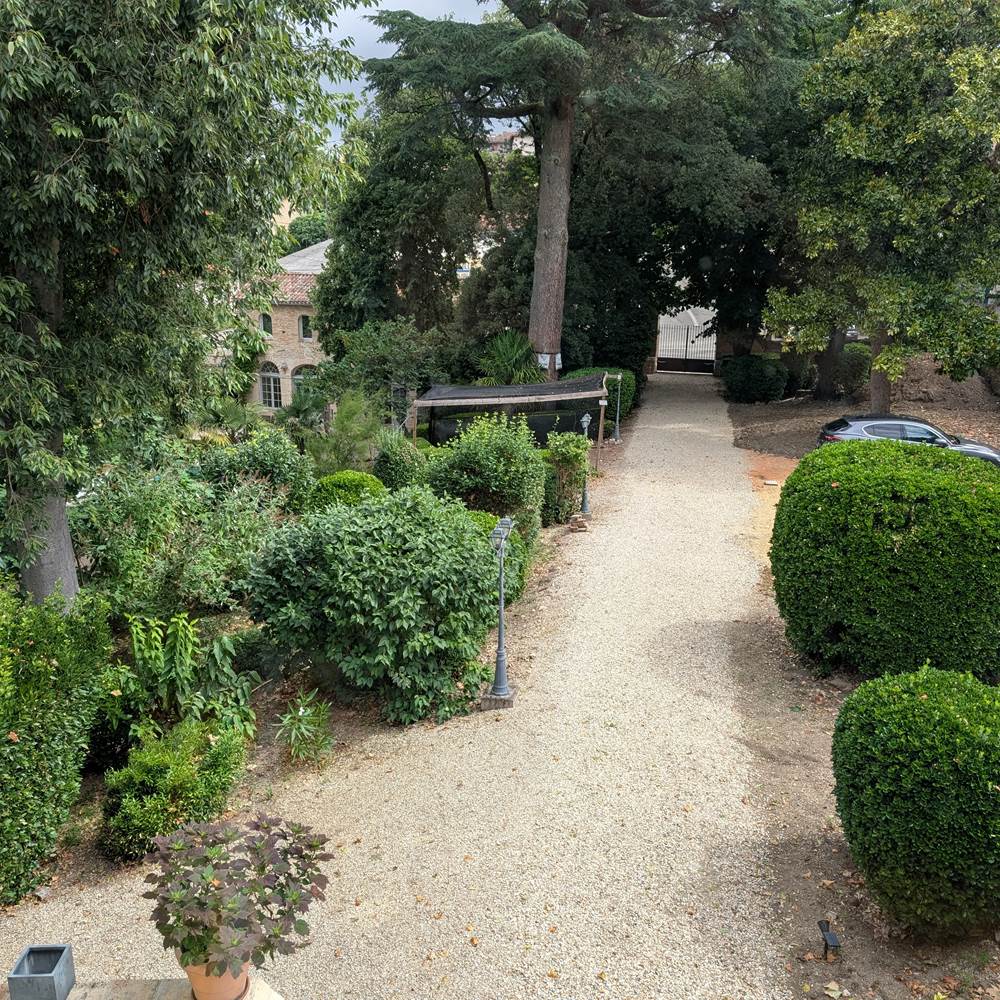 L'allée principale-presta