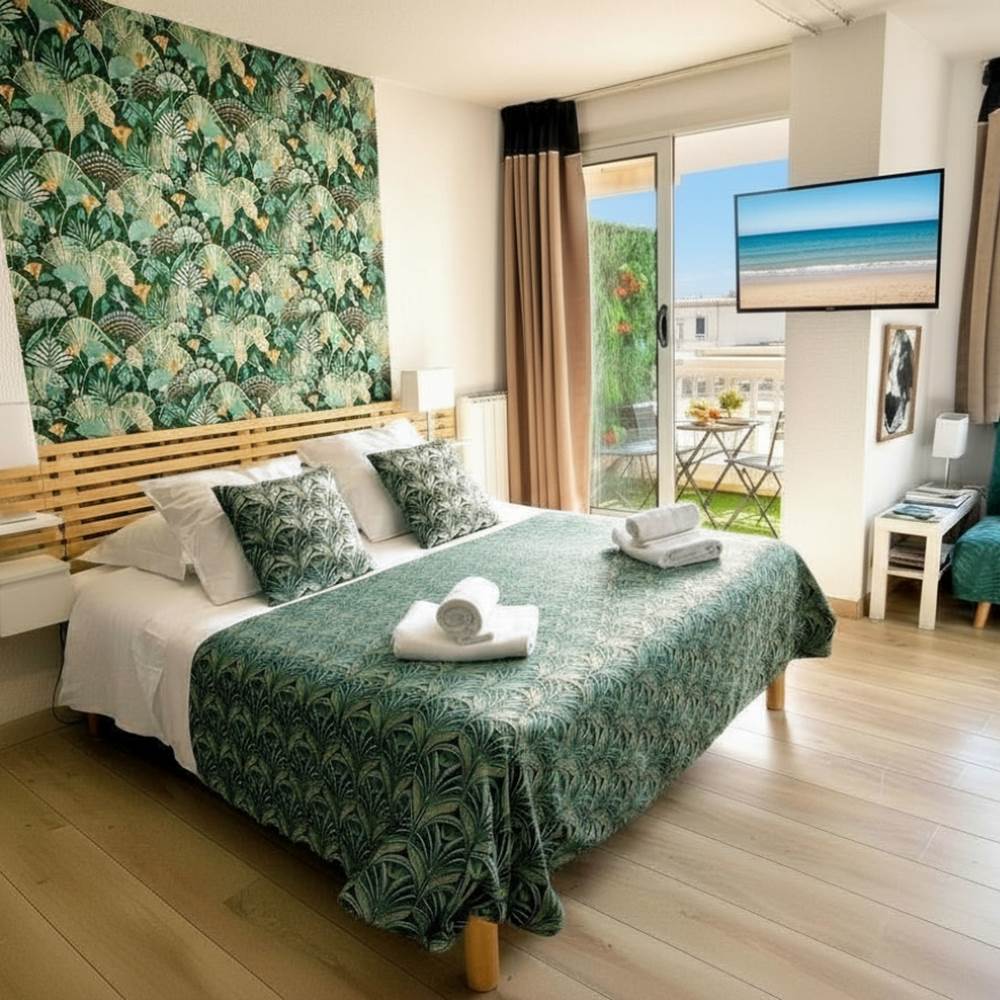 1 OCEAN 7 Chambre Salon lumineux-presta