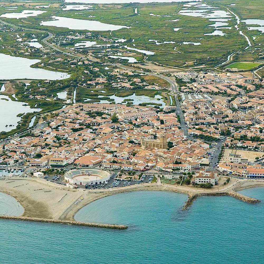 Vue_aériene_des_Saintes_Maries_de_la_Mer-gallery