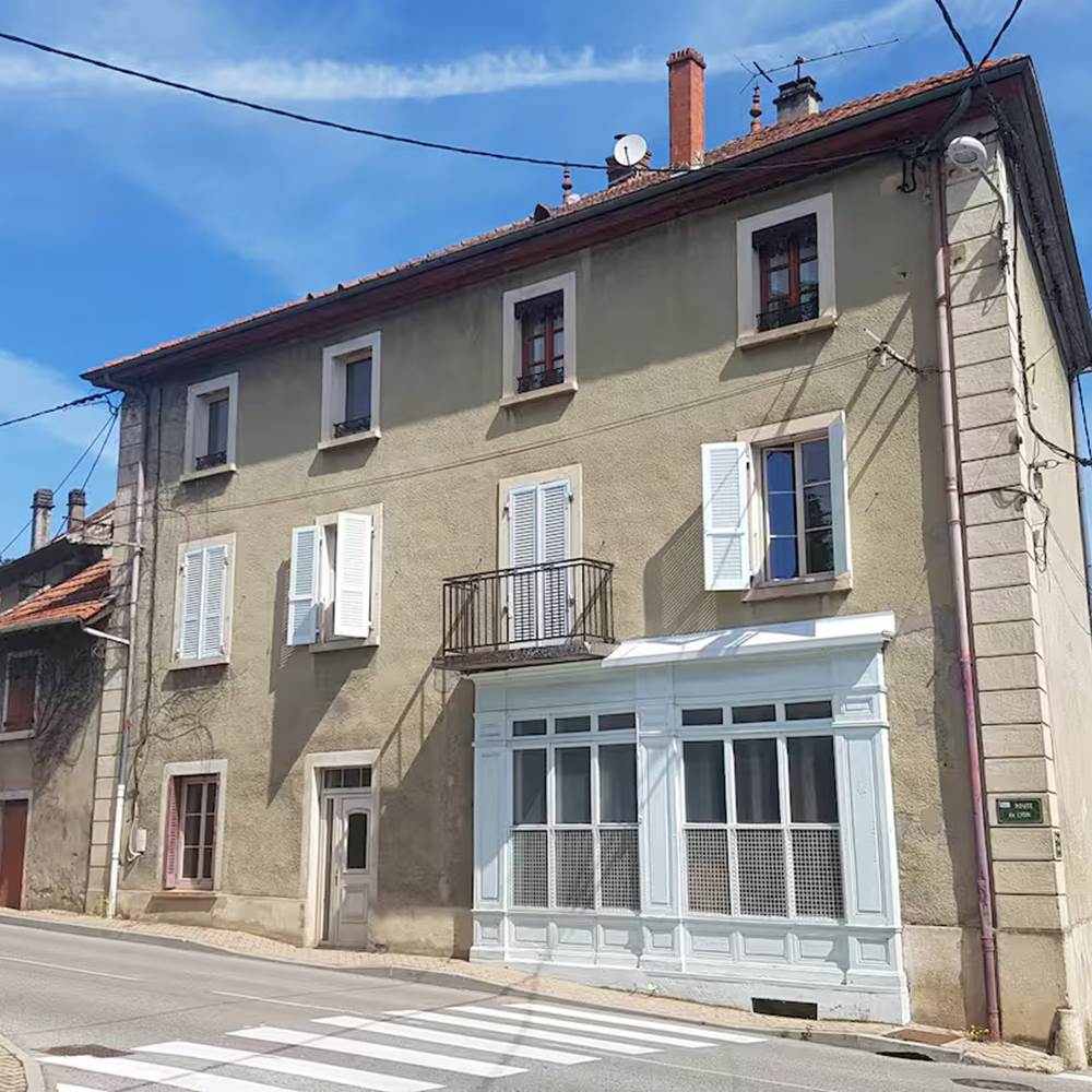 Maison côté rue, ancienne épicerie