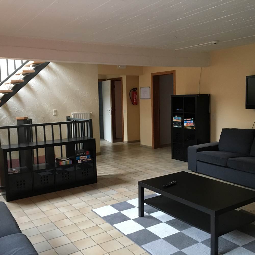 2.0.1. Le salon TV-presta