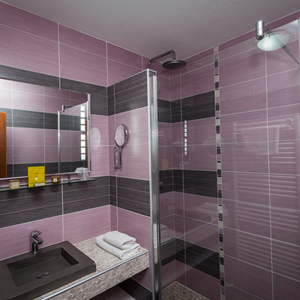 Hostellerie du grand duc salle de bain 2-gallery