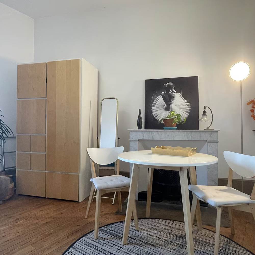 1er étage, chambre 2, armoire