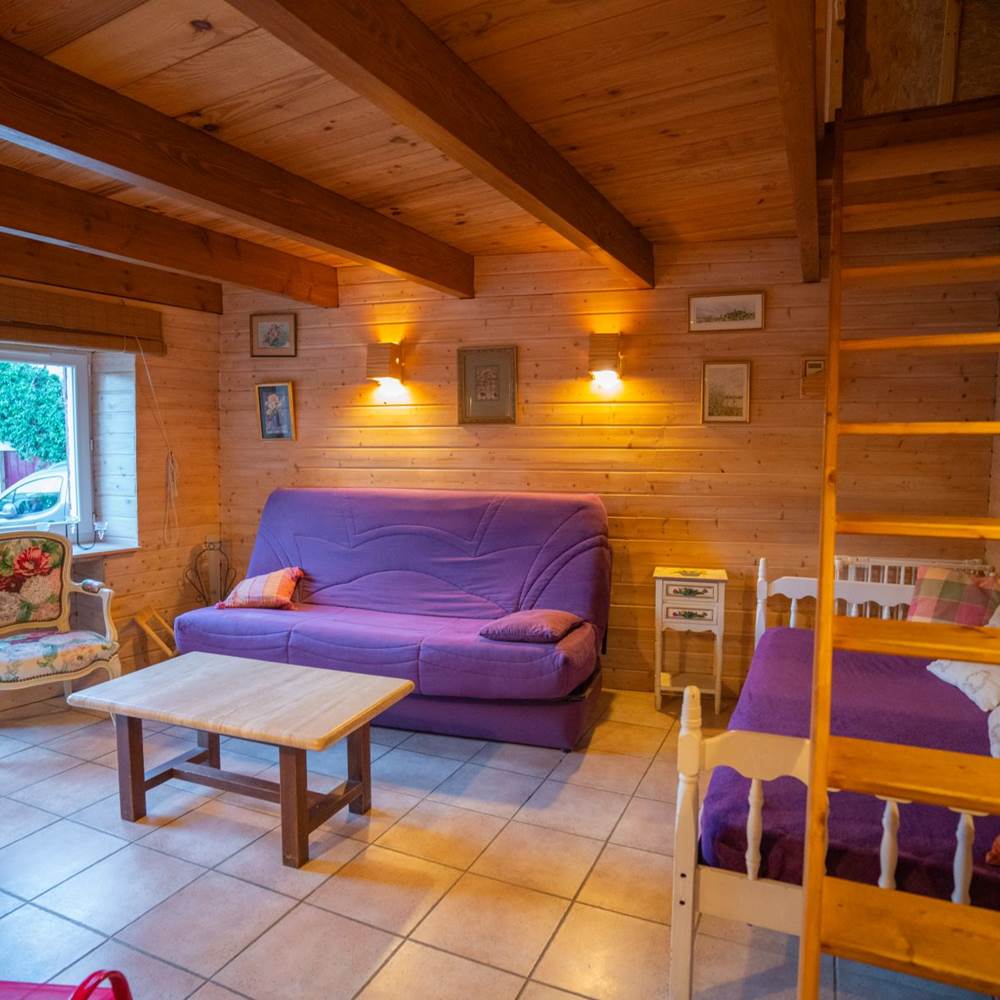 Les Eduens - accès chambre etage-presta