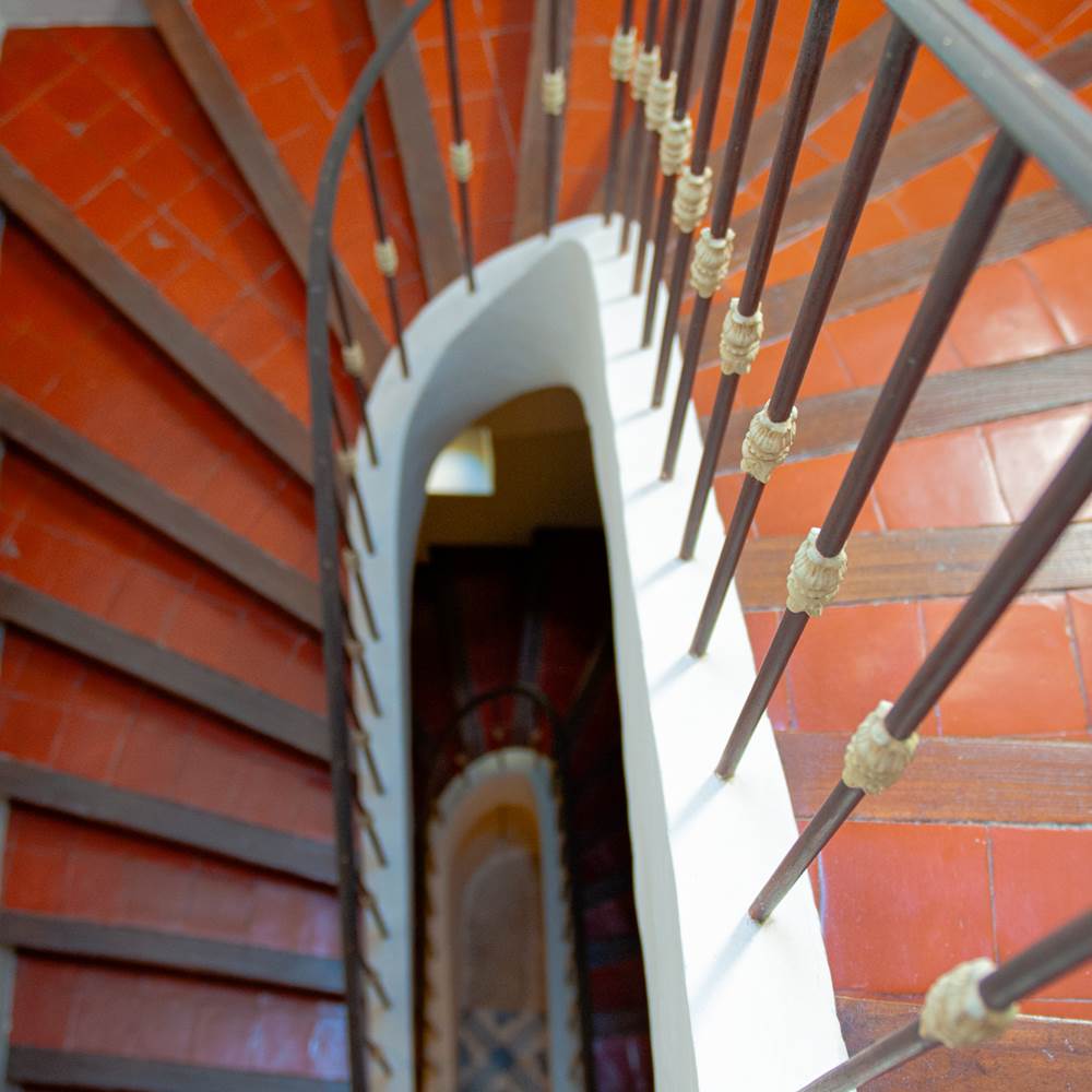 Accès escalier chambres-gallery