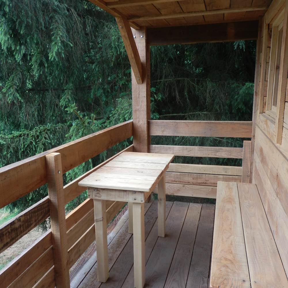 cabane ecolodge - balcon / table-presta