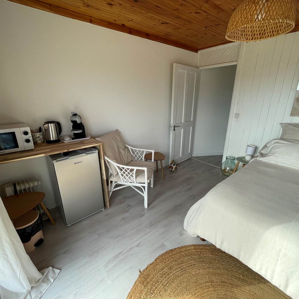 Vue sur salon et cuisine Hamptons-gallery