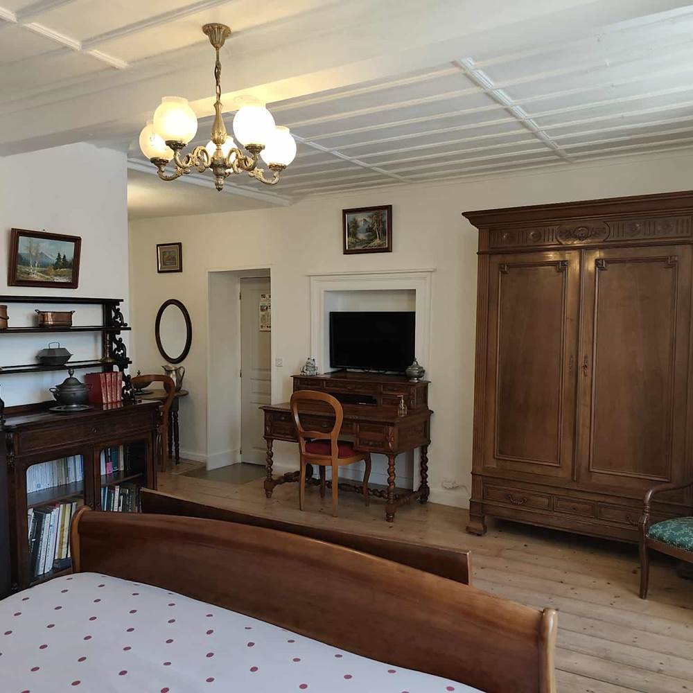 66082a84-f0db-4e27-a590-3b483ecdd3ad-gallery