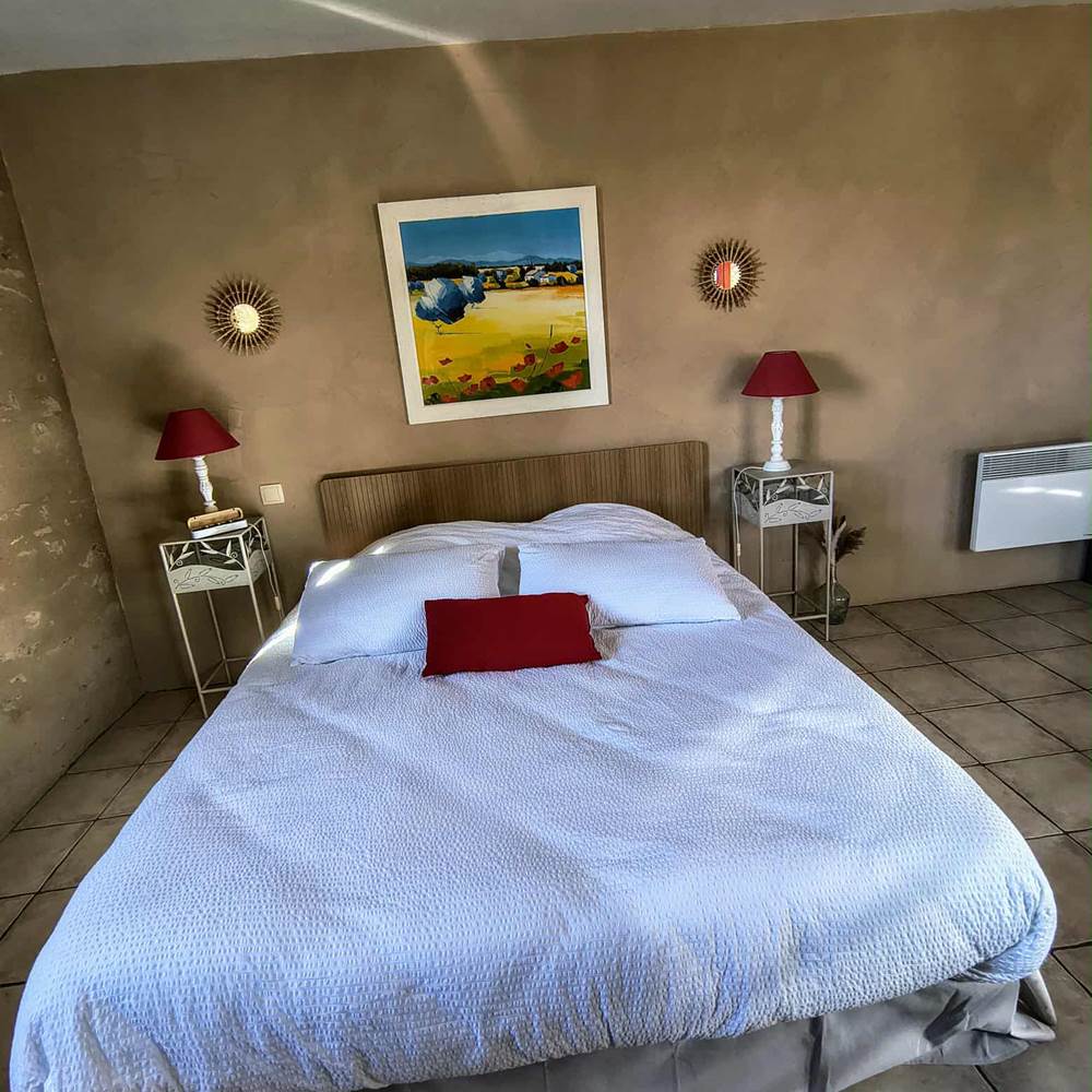 lit-double-chambre-champetre-gite-saisonnee-centres-aveyron-presta