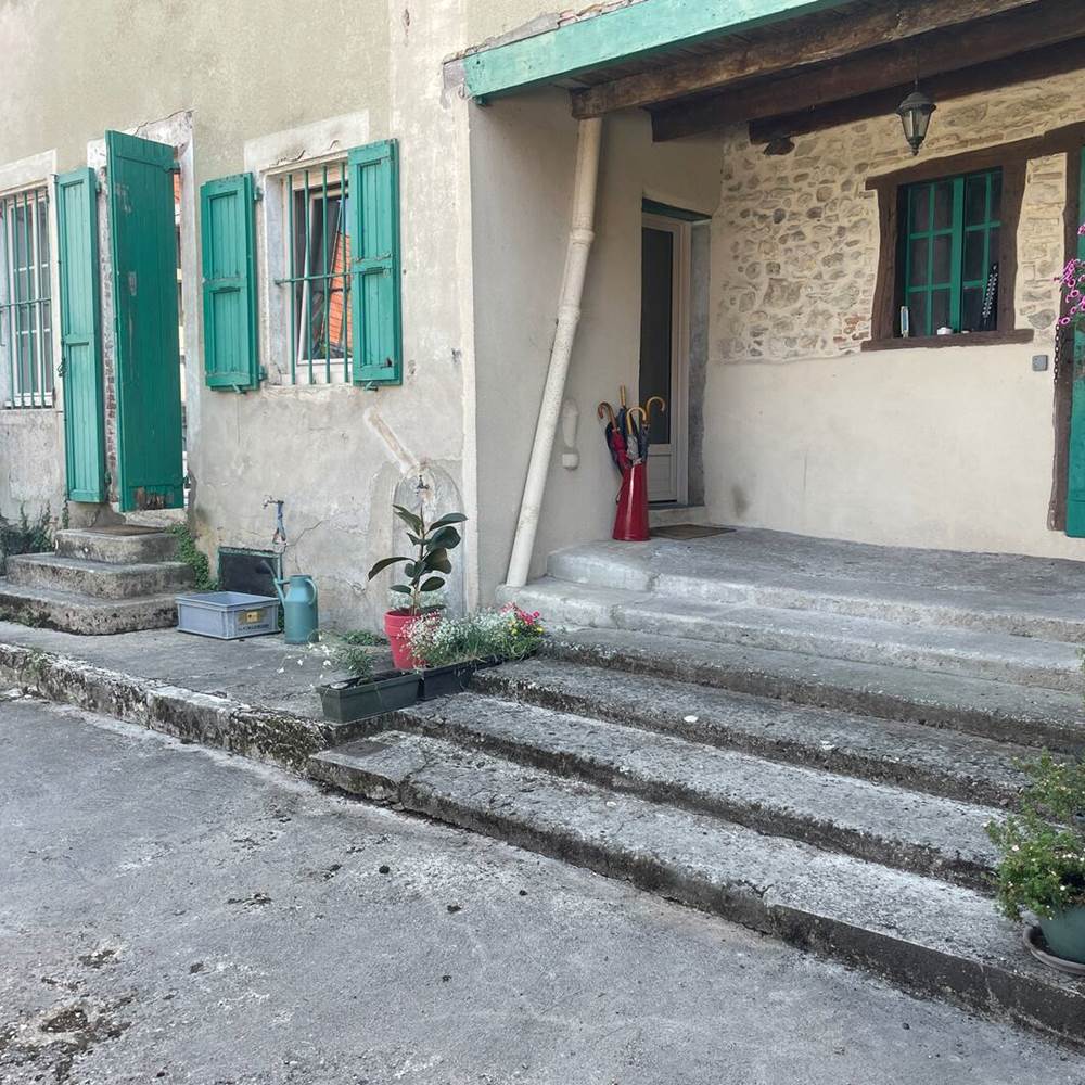L'entrée de votre hébergement (chambres)