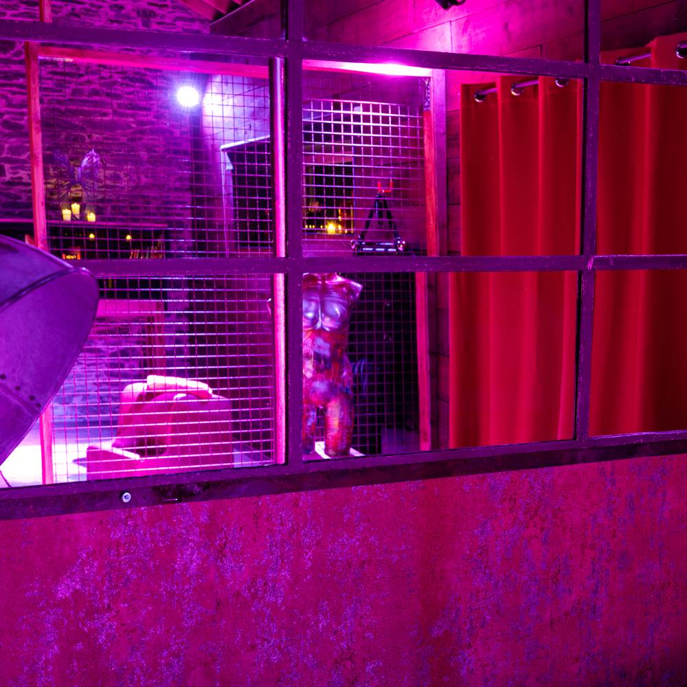 Loveroom